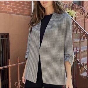 Aritzia Babaton Plaid Houndstooth Power Blazer size 6